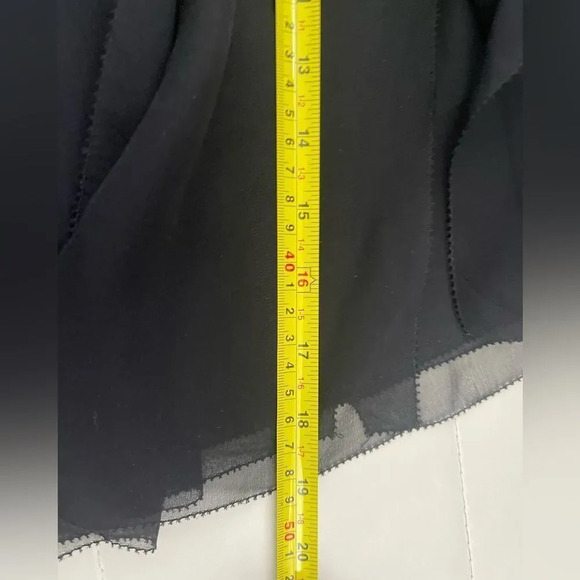 Elie Tahari Silk Layered Skirt Sz 4 EUC - Picture 7 of 8